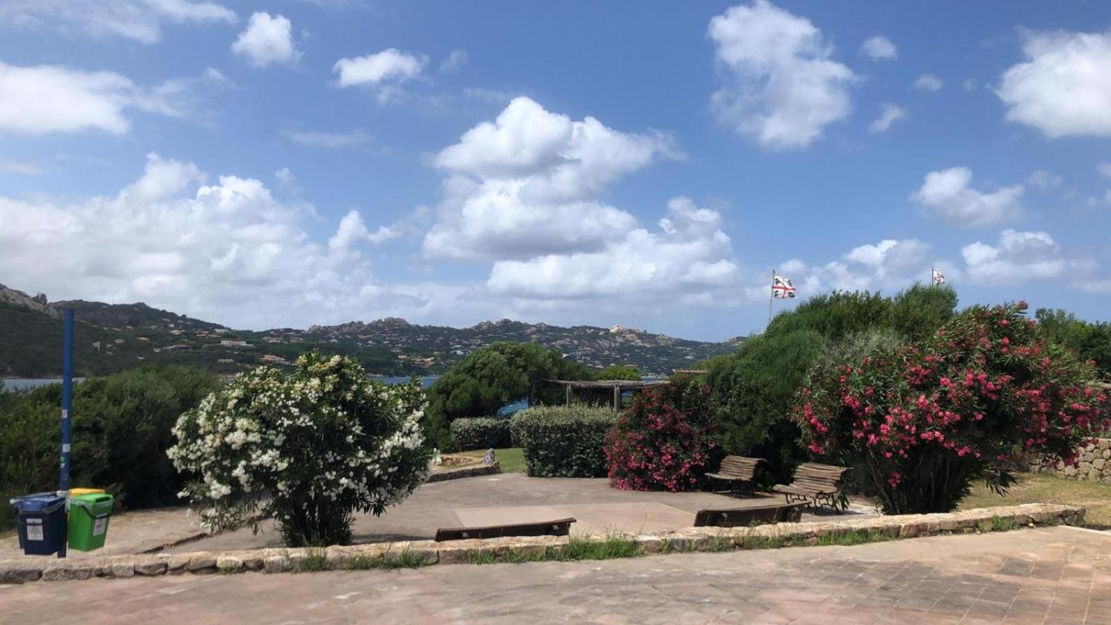 Lotus Wellness Apartment - Resort Ginestre - Palau - Sardinia エクステリア 写真