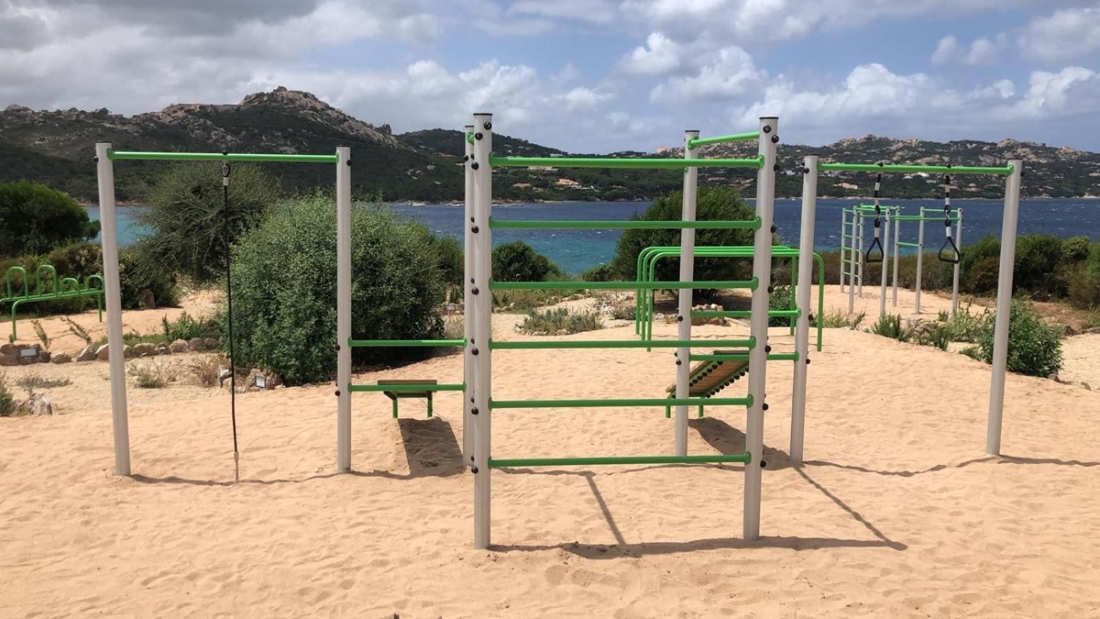 Lotus Wellness Apartment - Resort Ginestre - Palau - Sardinia エクステリア 写真