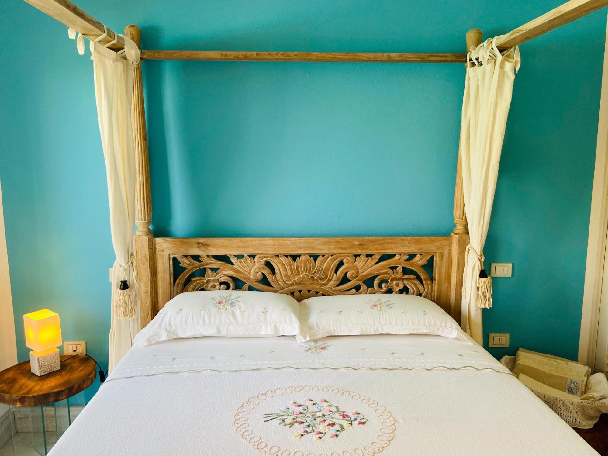 Lotus Wellness Apartment - Resort Ginestre - Palau - Sardinia エクステリア 写真