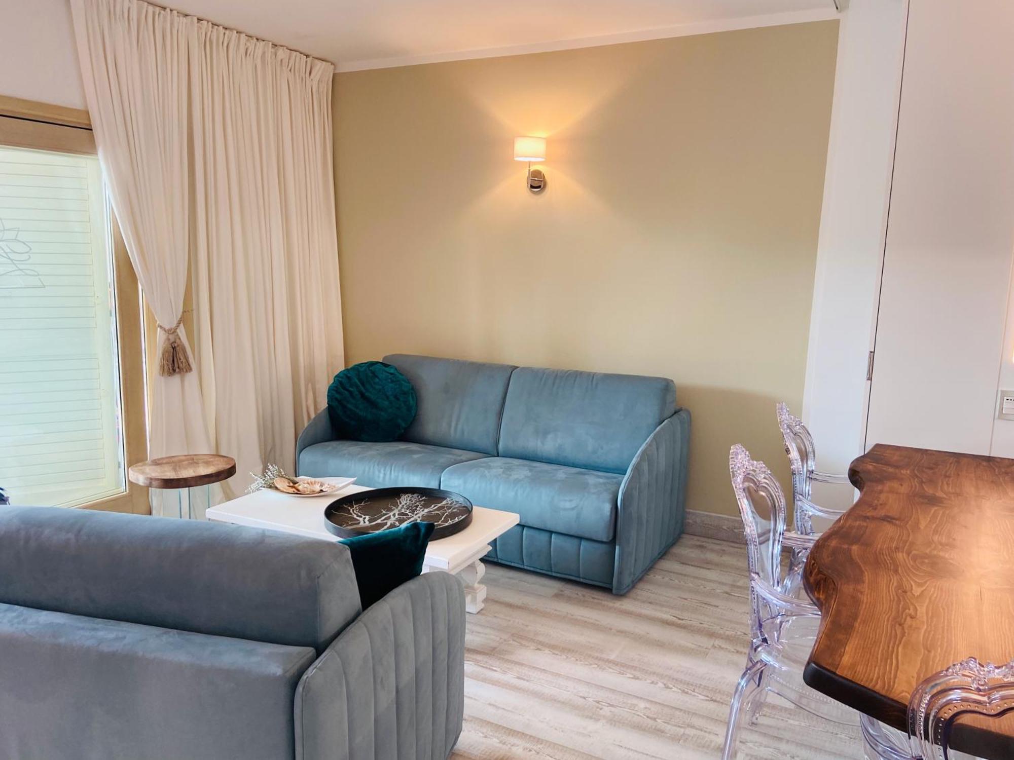 Lotus Wellness Apartment - Resort Ginestre - Palau - Sardinia エクステリア 写真